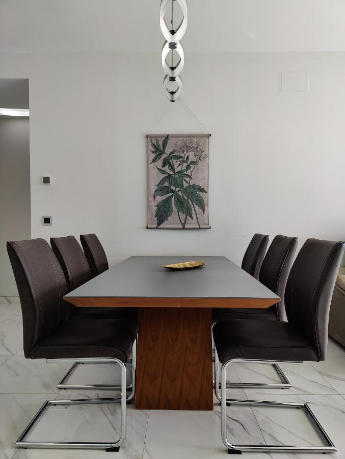 Sunset Drive Superb Apartment Μπένιντορμ Εξωτερικό φωτογραφία